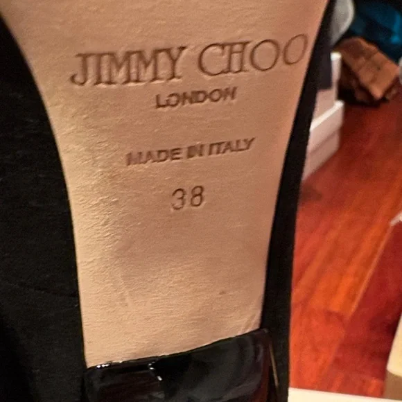 Jimmy Choo Elegant Black Stiletto Heels - Picture 8 of 9